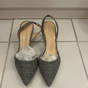 Barneys New York Black and White Houndstooth Heels